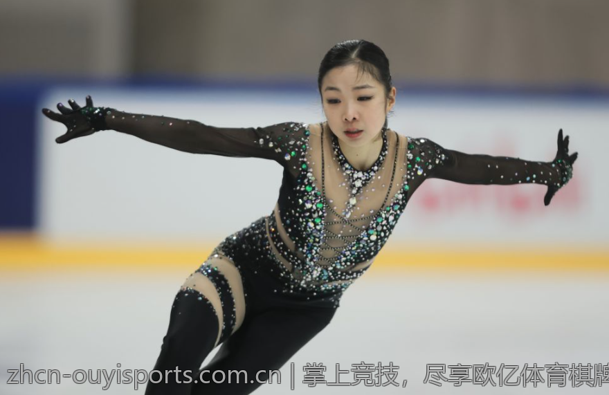 掌上竞技，尽享欧亿体育棋牌的便利体验